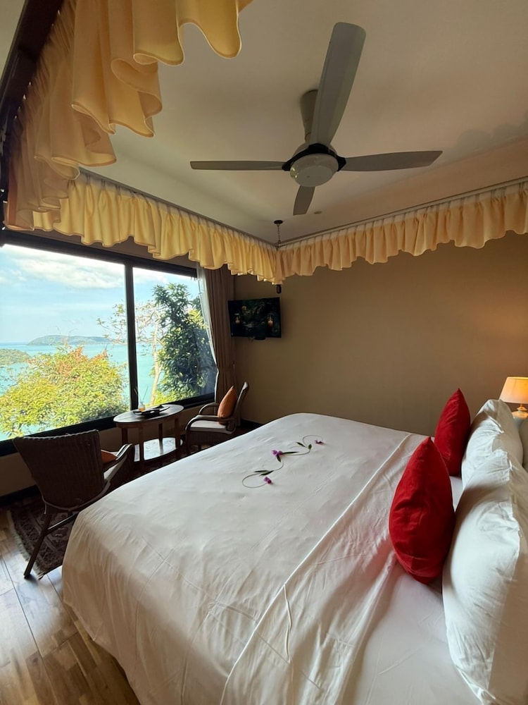 2 BEDROOMS, LUXURY, VILLA, SEA VIEW, PRIVATE POOL