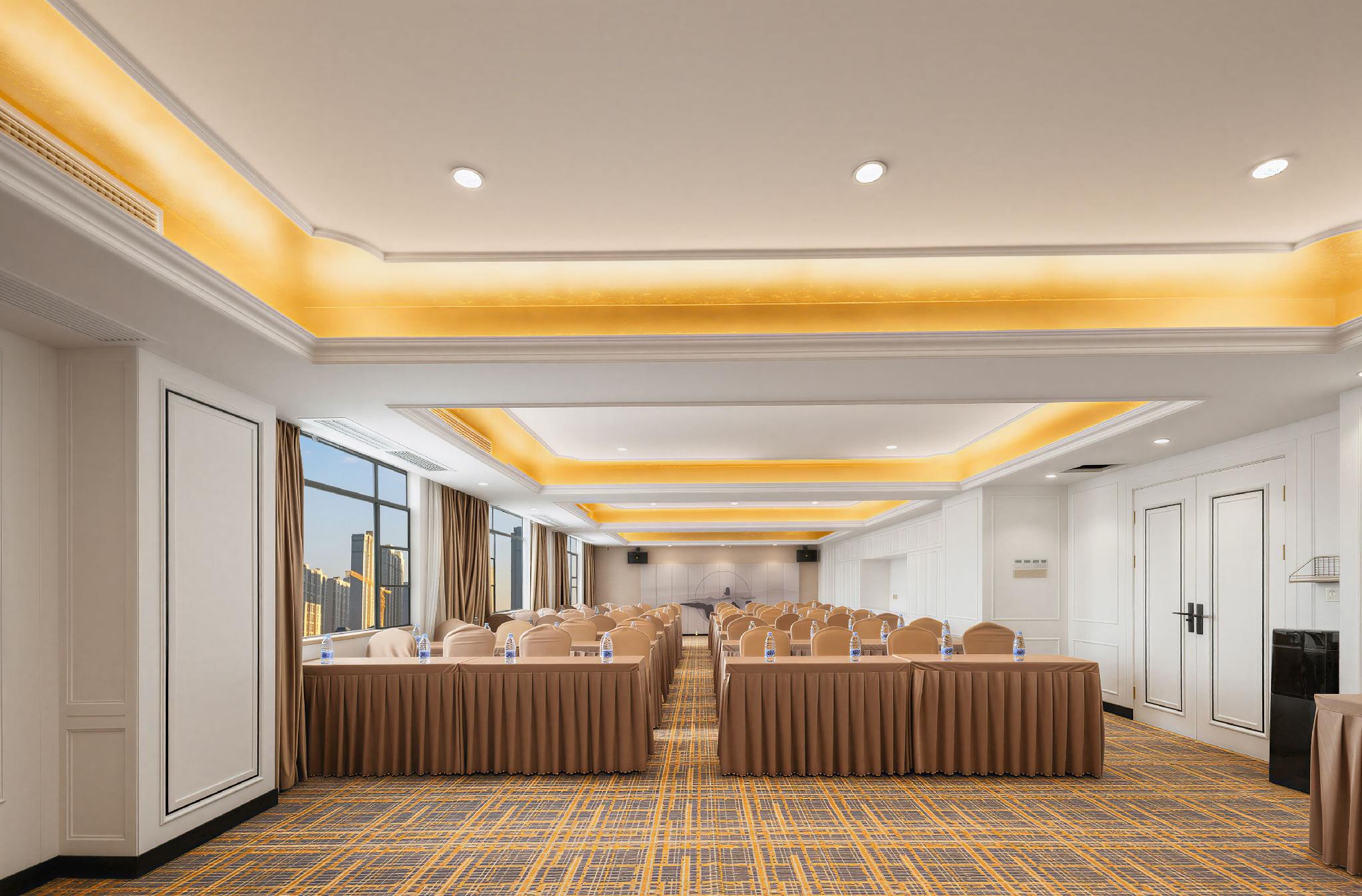 Vienna Hotel (Happy Valley Renhe Metro Station) 38/51