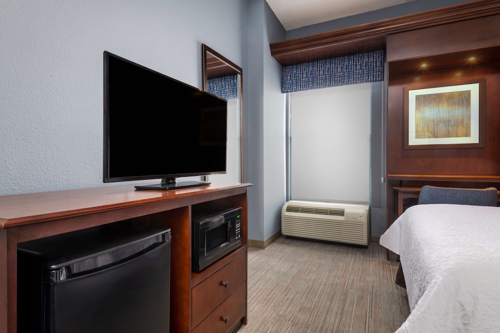 Hampton Inn Denver-International Airport 13/37