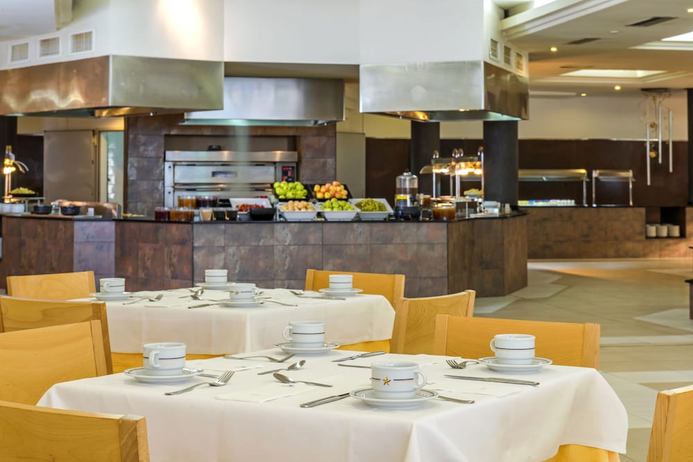Iberostar Waves Club Cala Barca 34/50