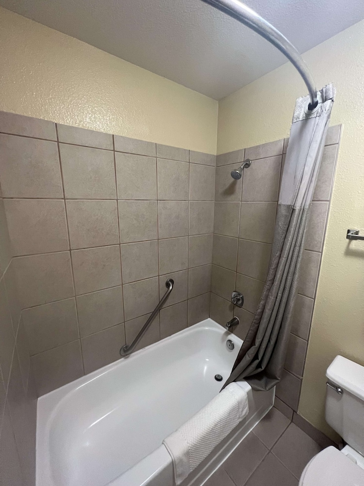 SureStay by Best Western Wells 9/36