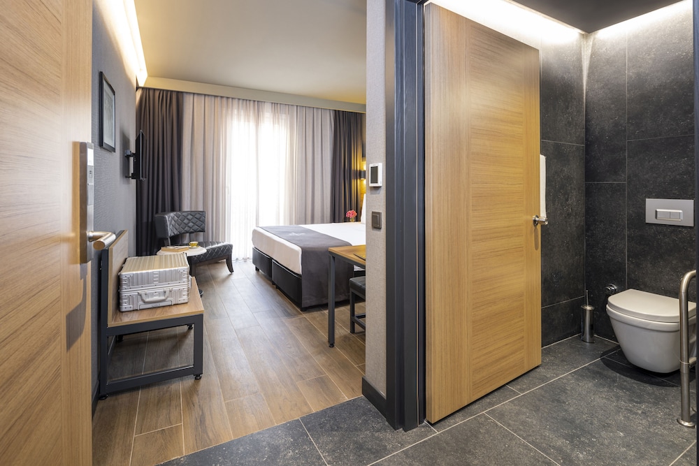 Marius Hotel 49/50