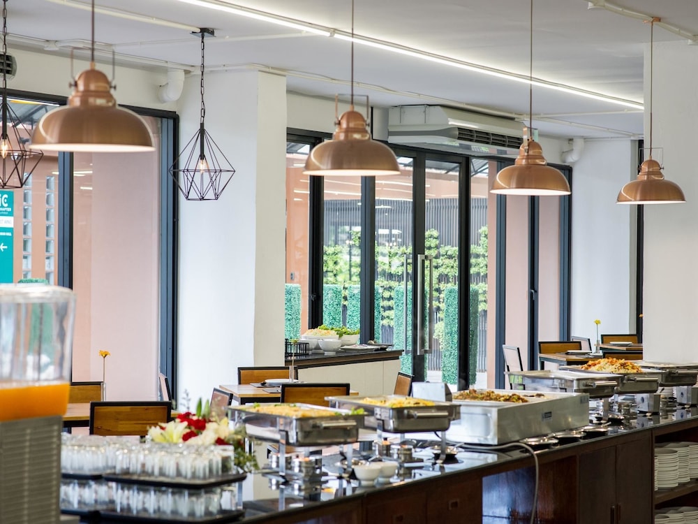 Ichapter Hotel Suvarnabhumi 38/42