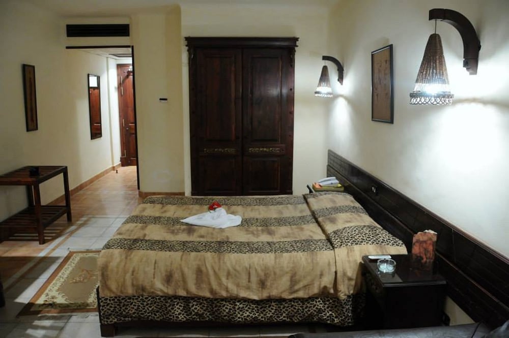 Africana Hotel & Spa 33/69