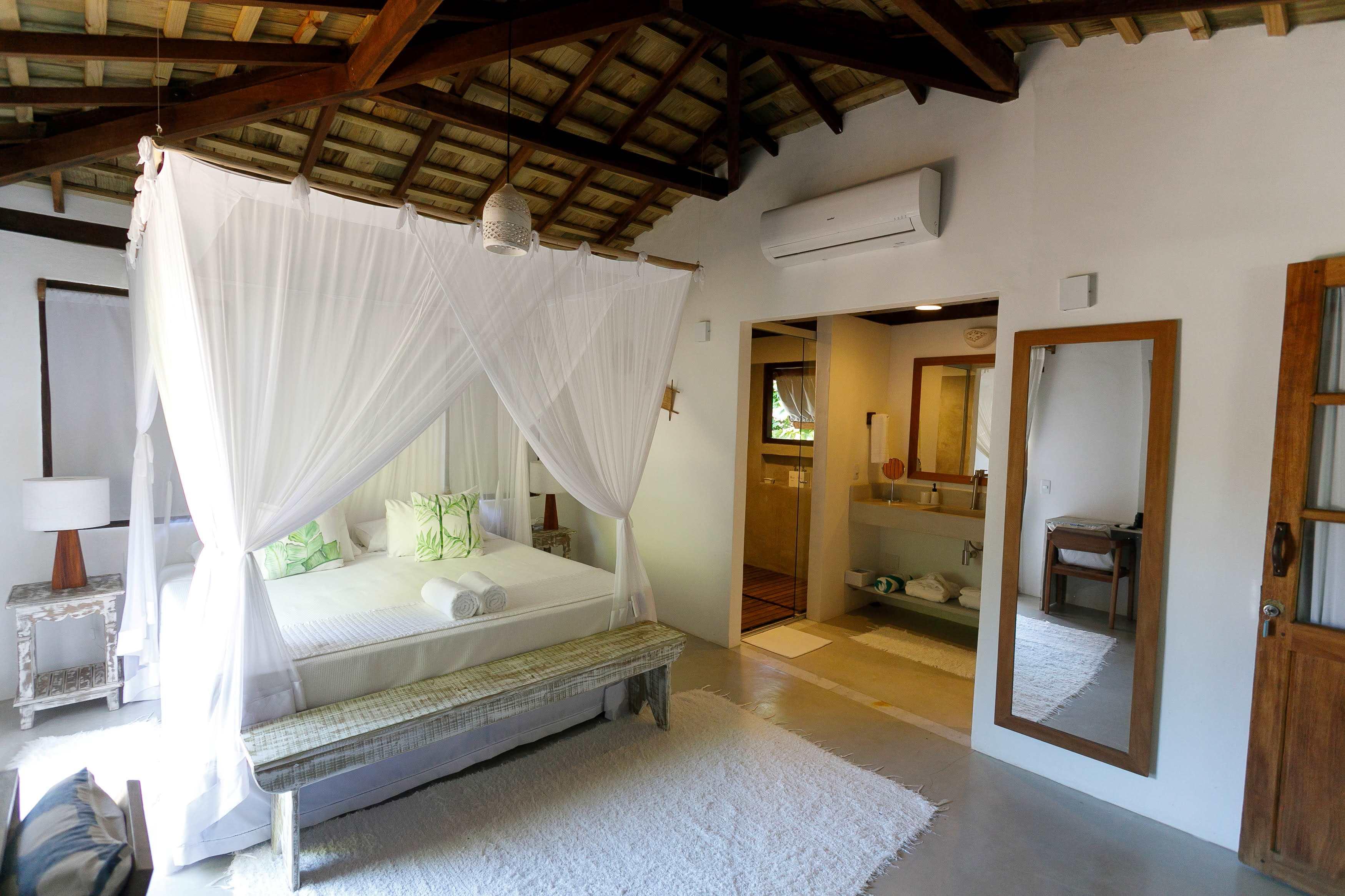 Master, Suite, Pool View