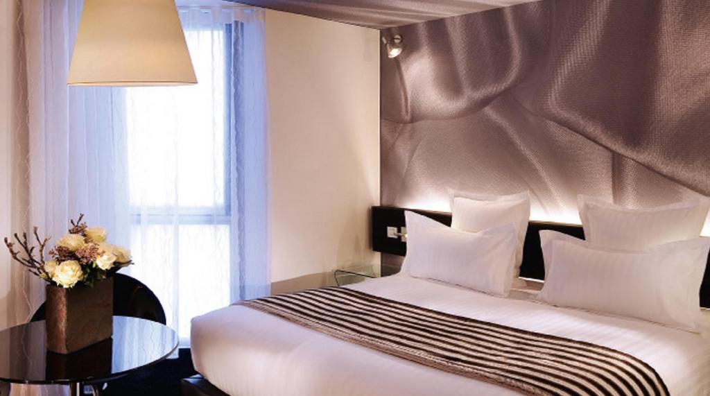 Premium, Double or Twin Bed