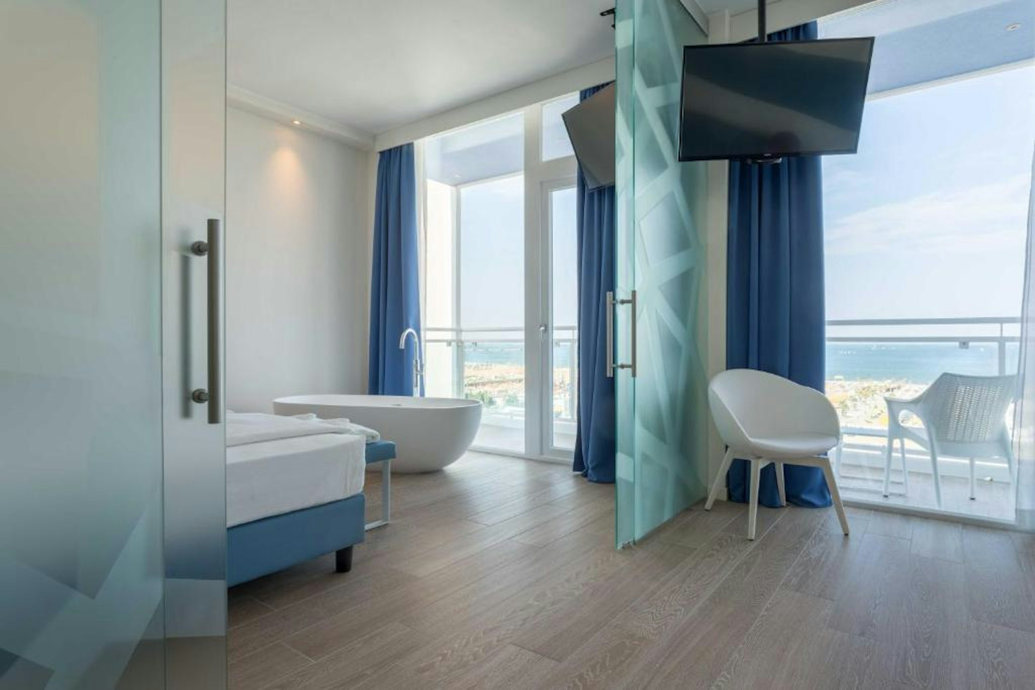 Hotel Mediterraneo 21/37