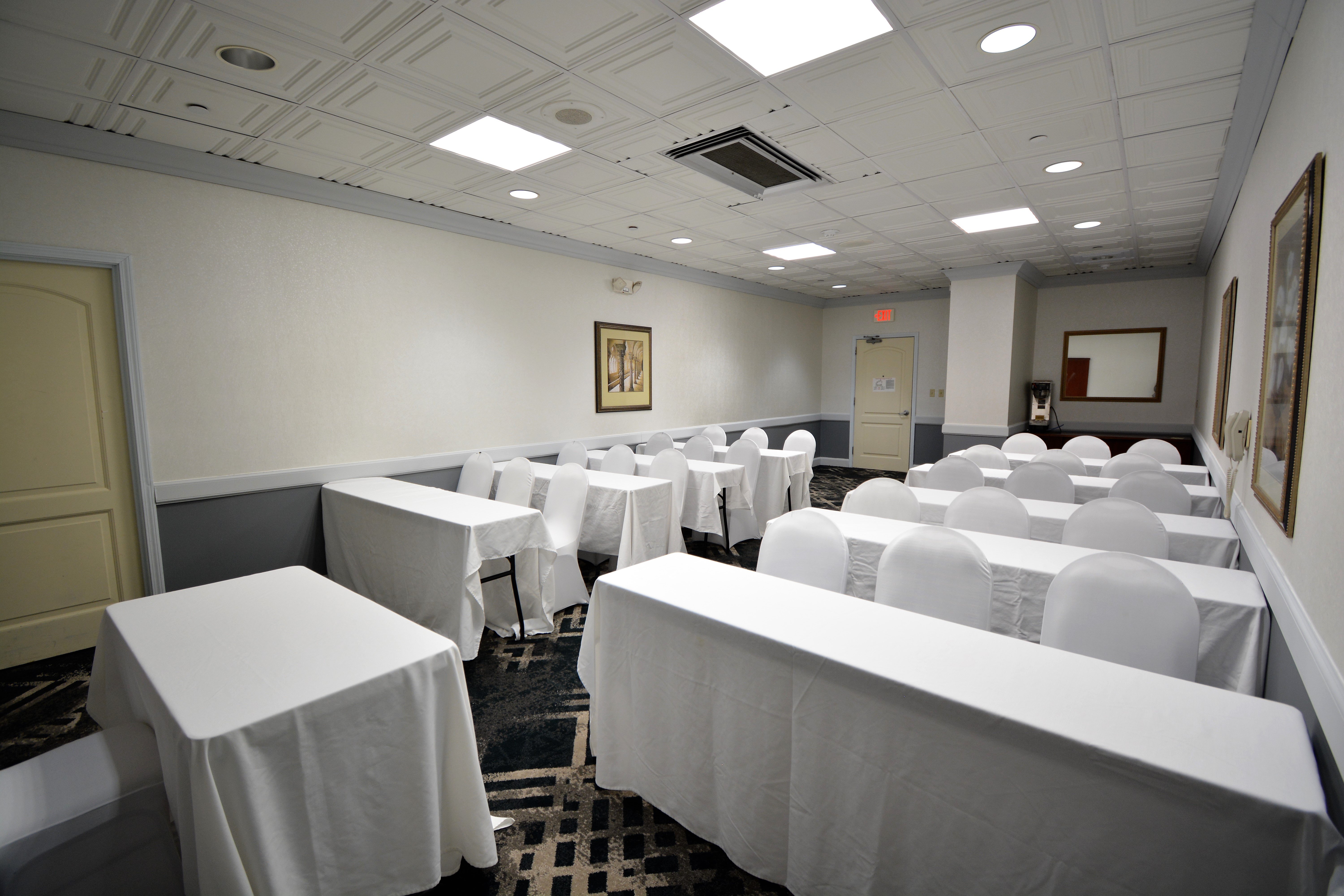 Holiday Inn Hazlet 59/69