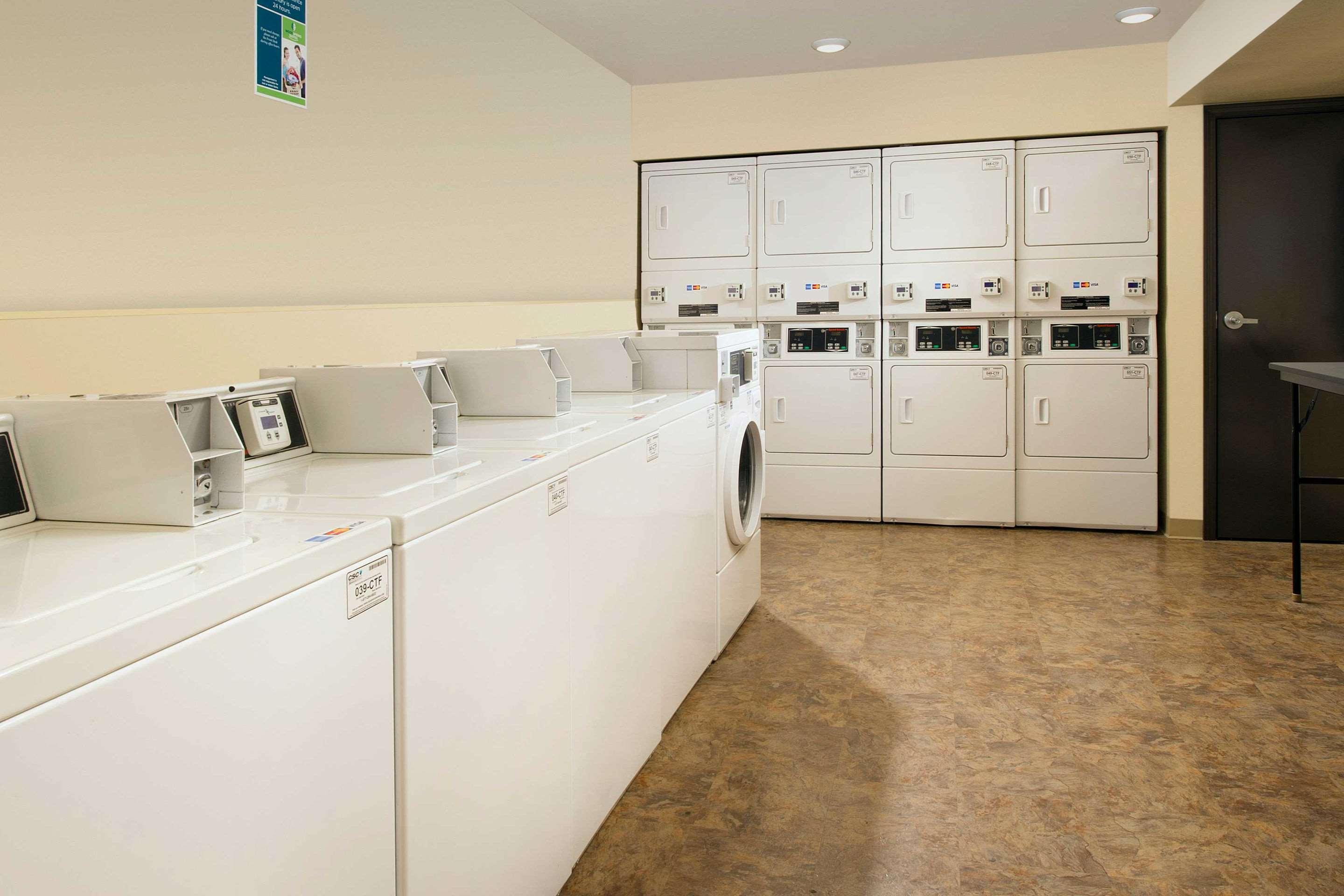 WoodSpring Suites Louisville Jeffersontown 写真4