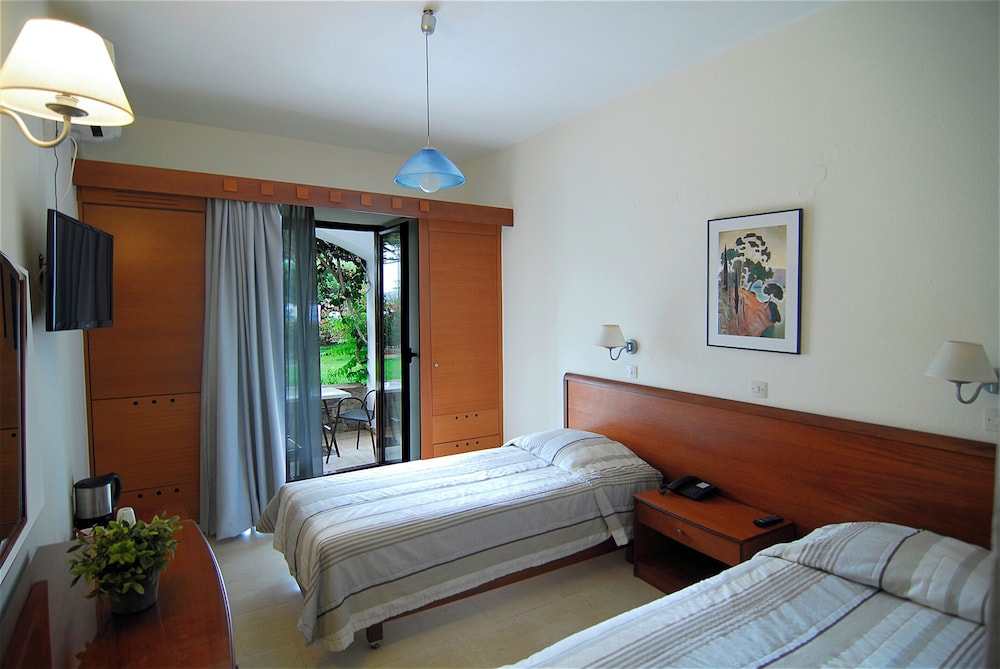 Lato Hotel 13/44
