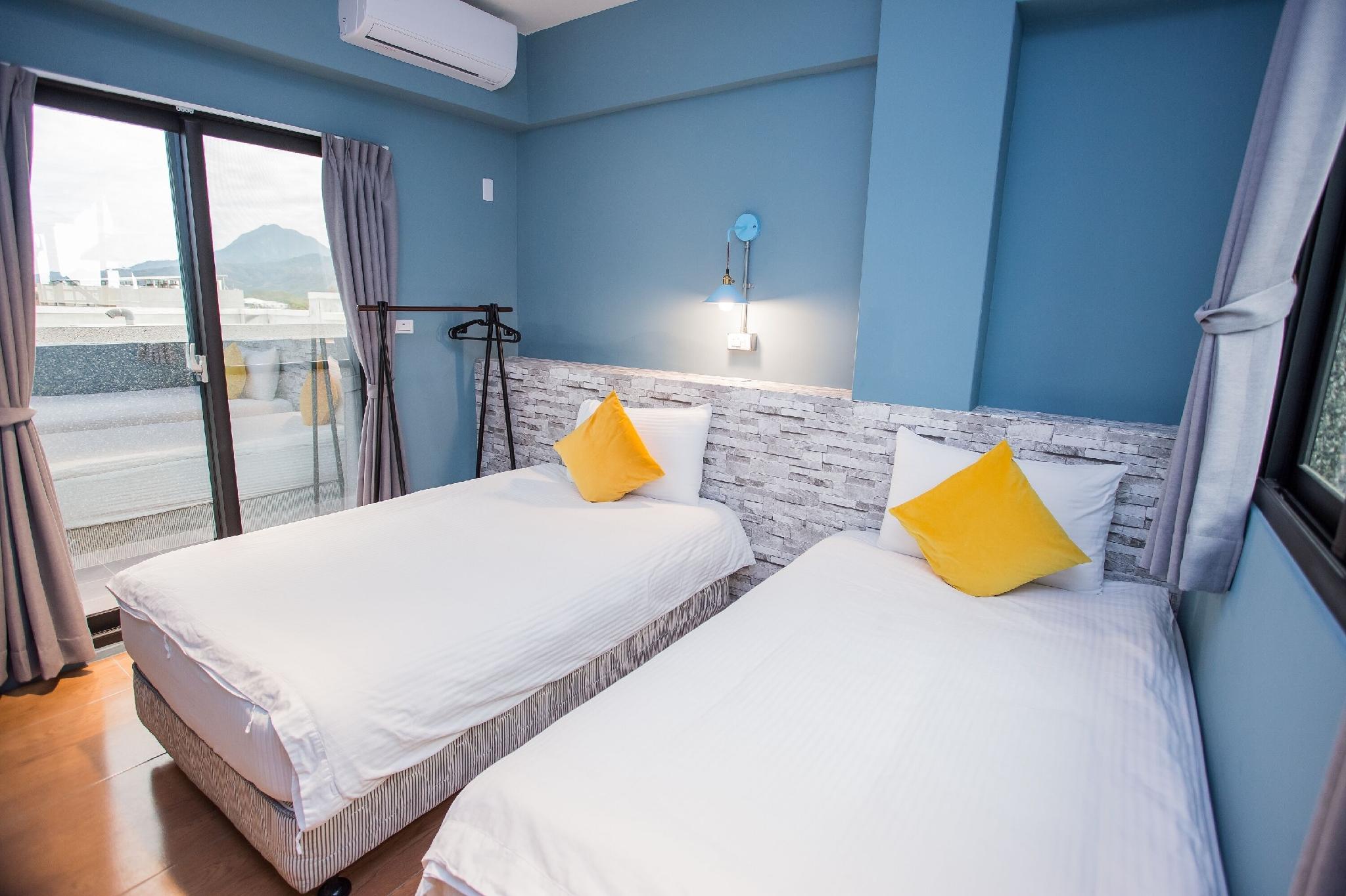 Standard, Twin Beds, Balcony