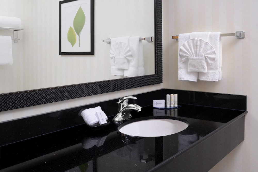 Fairfield Inn Suites By Marriott Dallas Plano the Colony 10/31