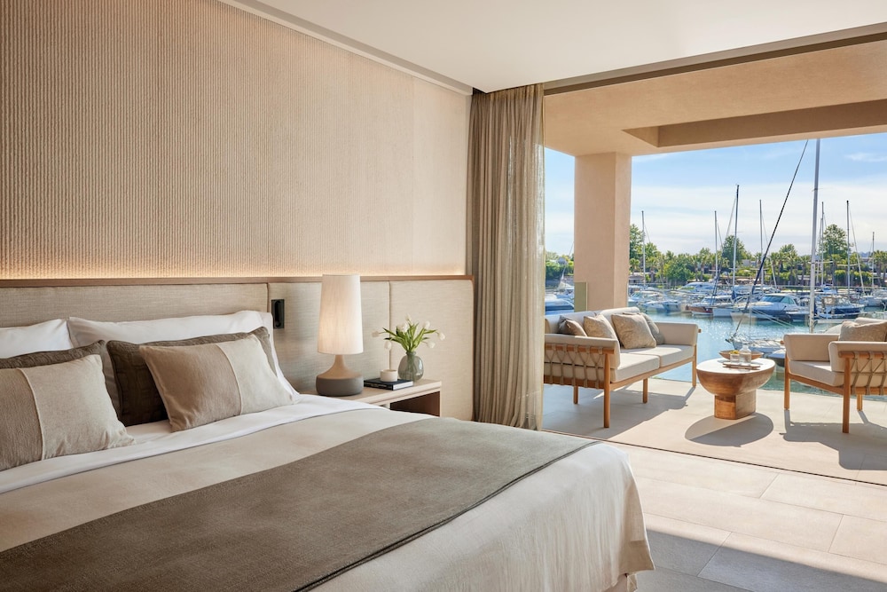 1 BEDROOM, GRAND, RESIDENCE, MARINA FRONT, BALCONY