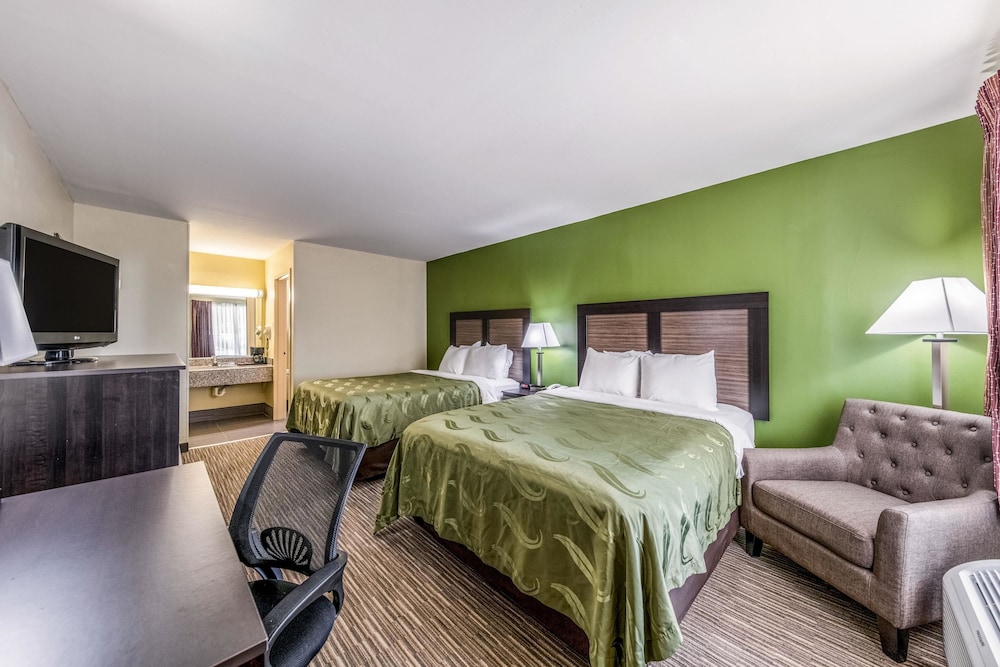 Quality Inn Gainesville 12/39