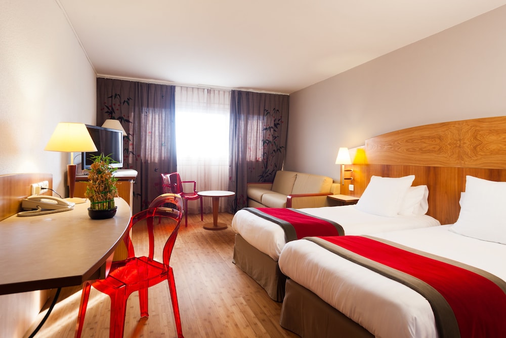 C Suites 18/56