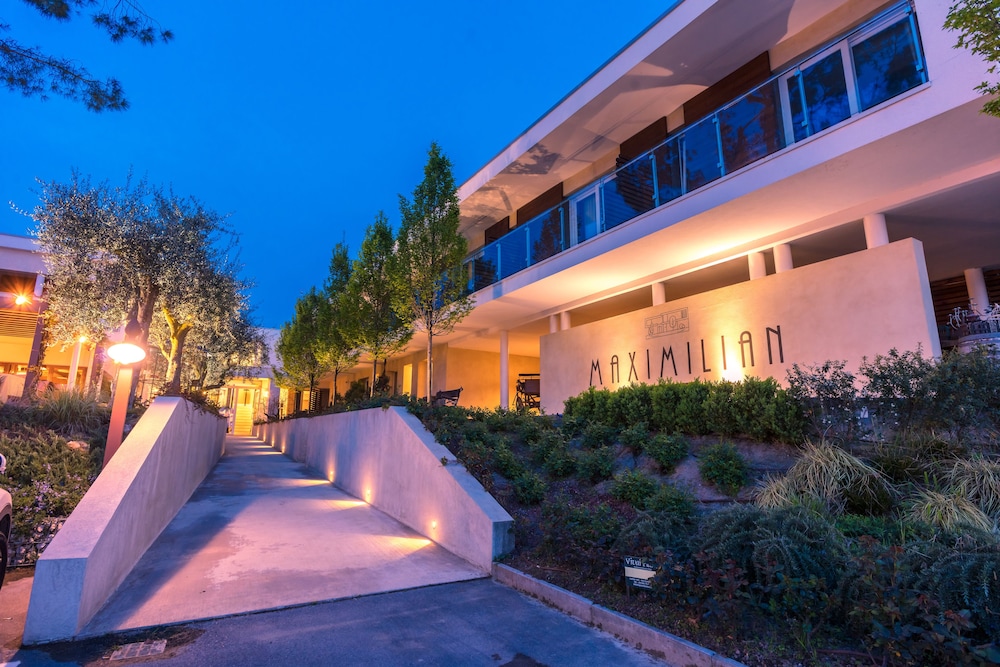 Hotel Maximilian 6/50