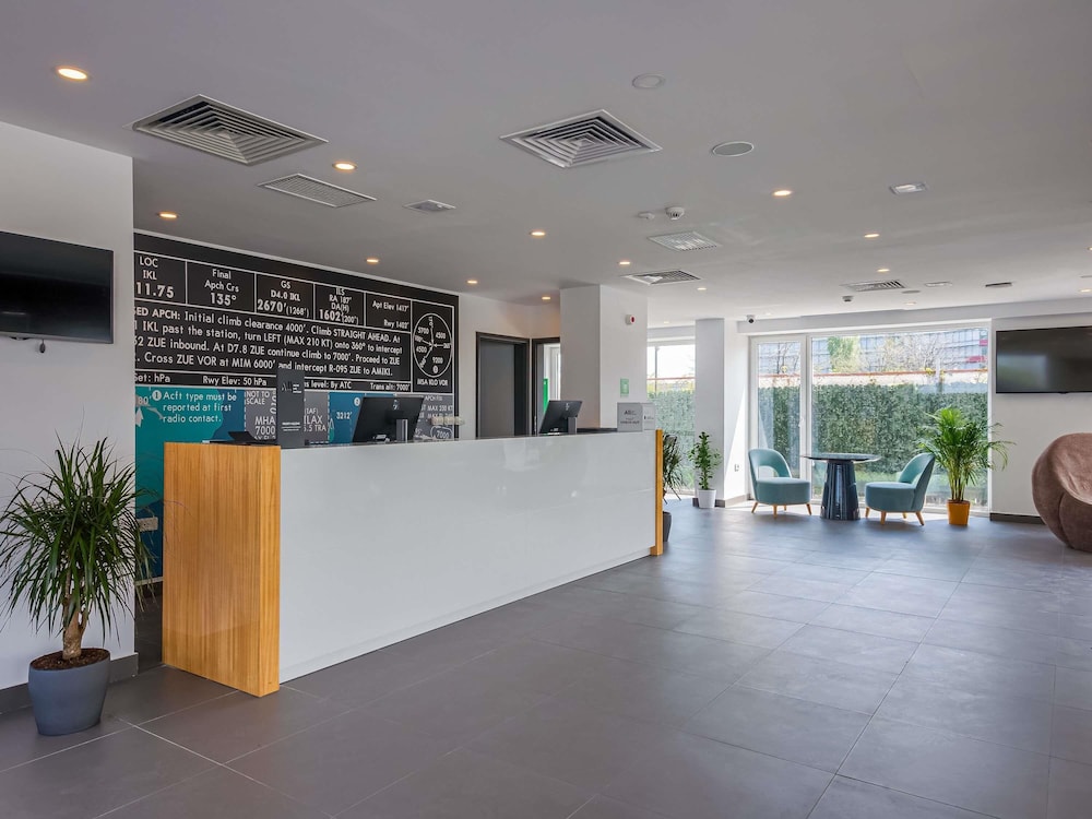 ibis Styles Bucharest Airport 7/54