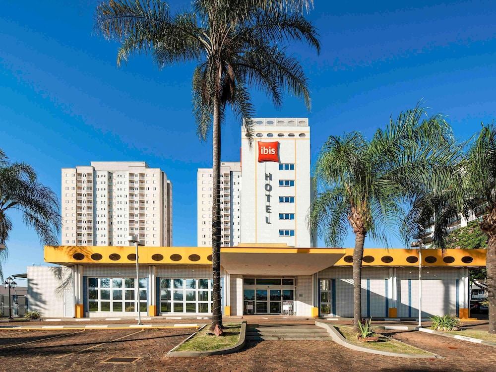 Ibis Sao Carlos 3/48