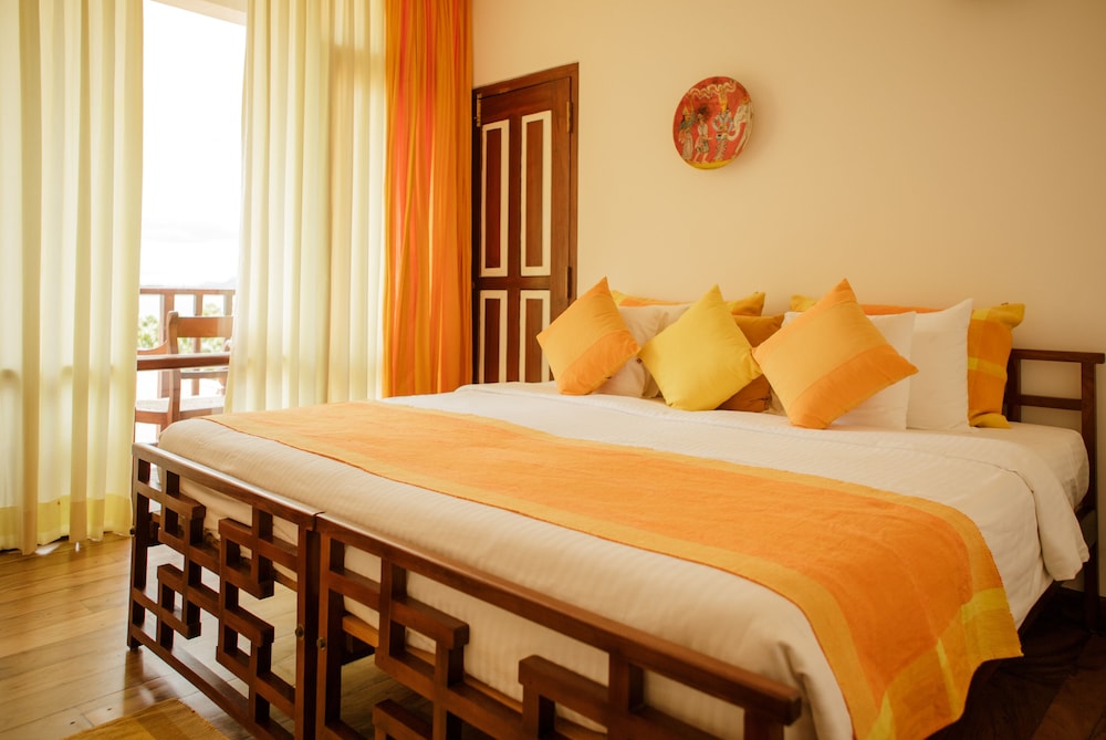 Ayurve, Standard, Single, Double Bed