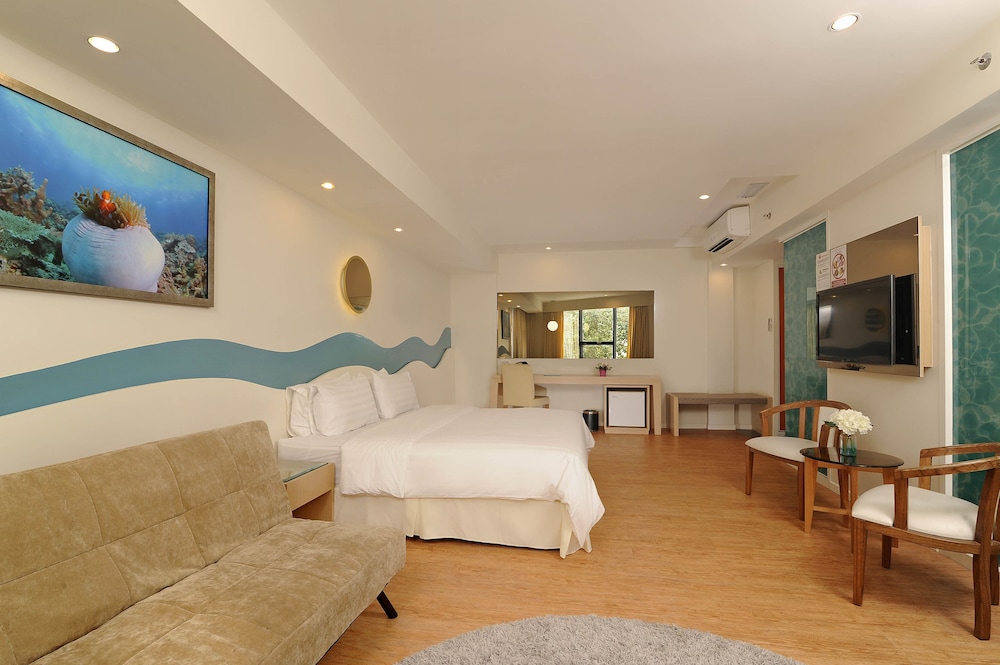 OCEANIA HOTEL 36/51