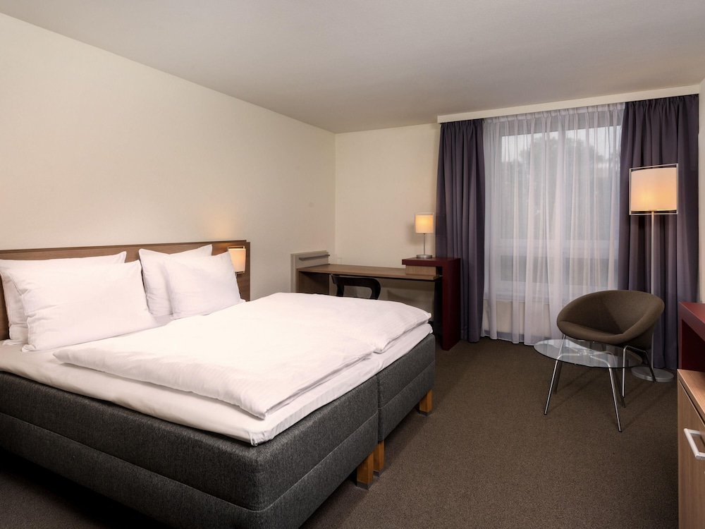 Movenpick Hotel Munster 8/70