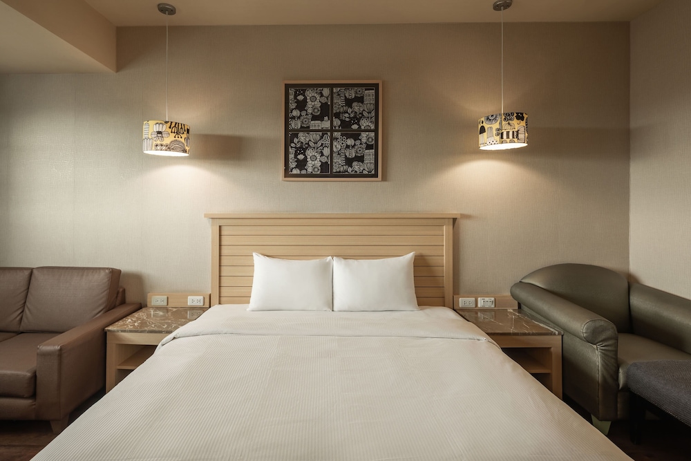 Kindness Hotel Liouhe Night Market Qixian 17/50