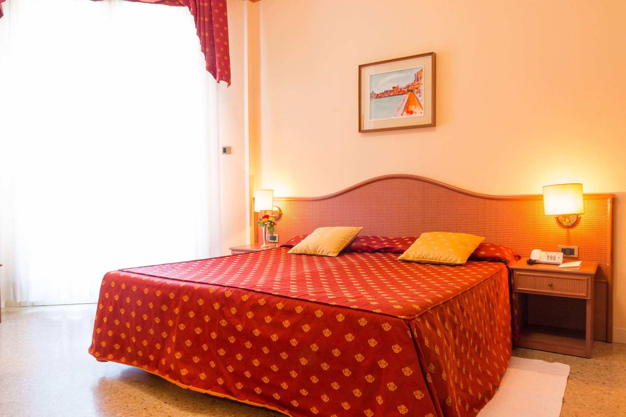 ROOM, QUADRUPLE