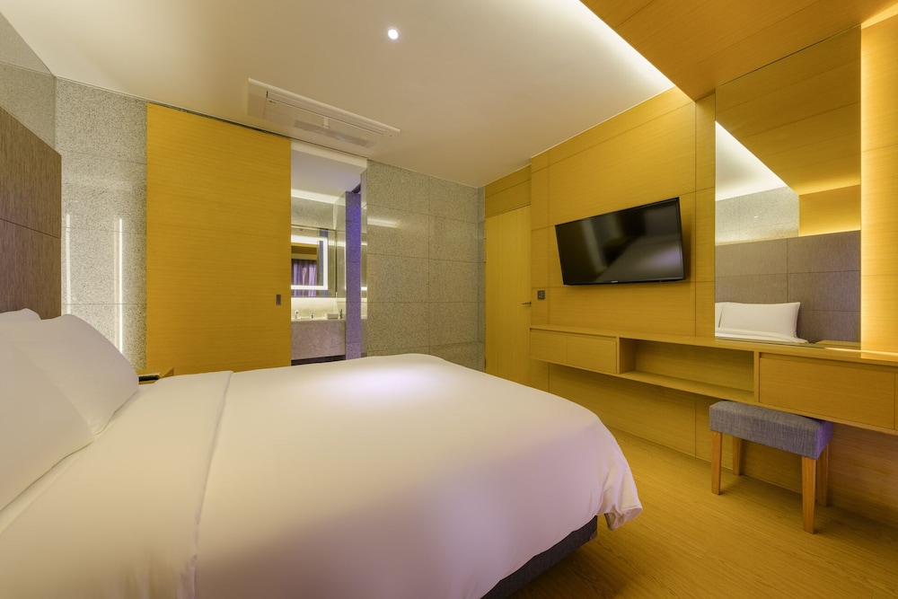 Stanford Hotel and Resort Jeju 9/37