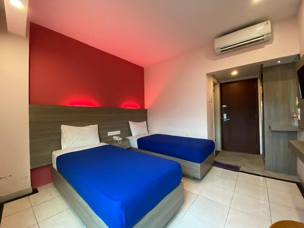 Hotel Kharisma 16/53