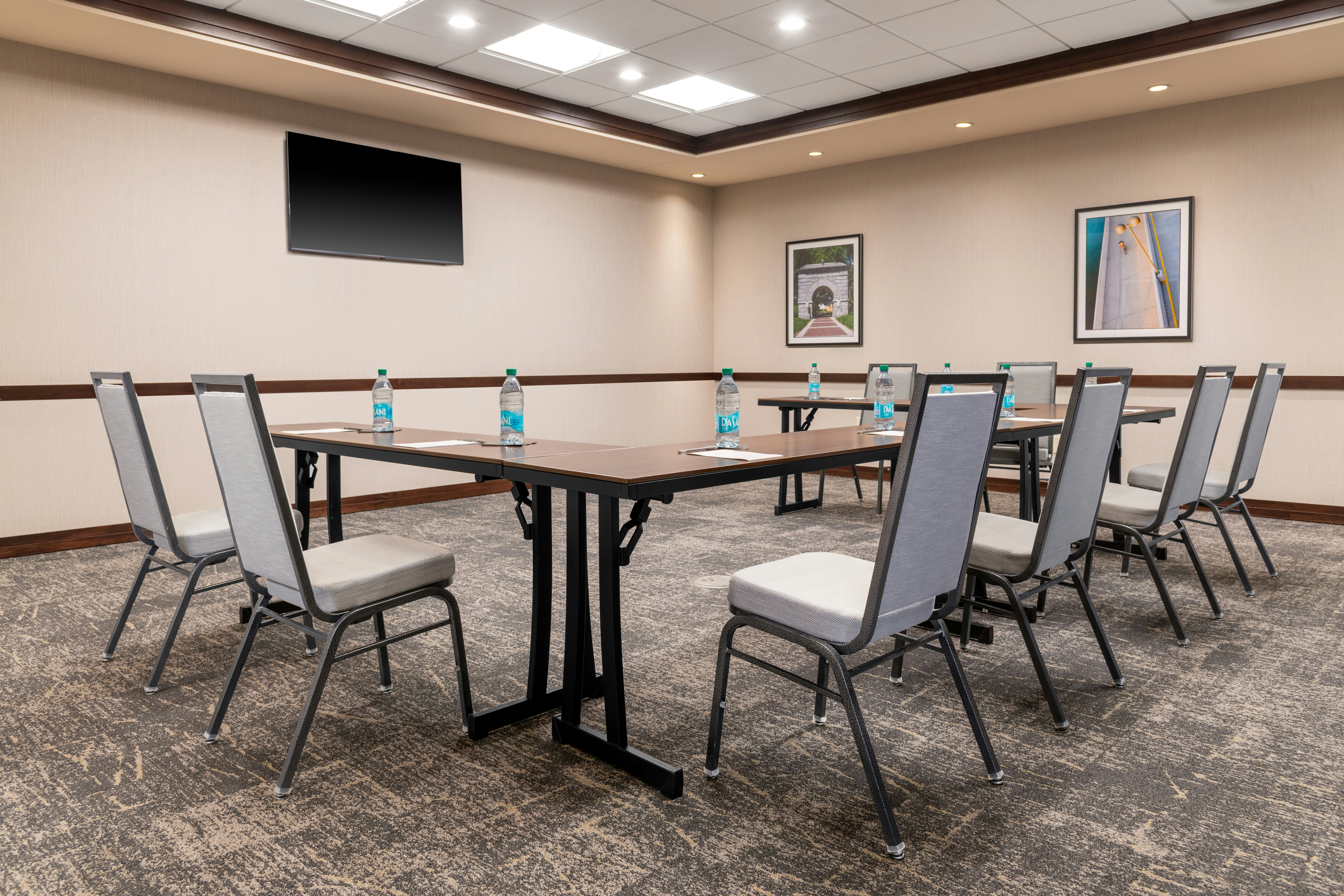 Hampton Inn & Suites Madison / Downtown 45/51