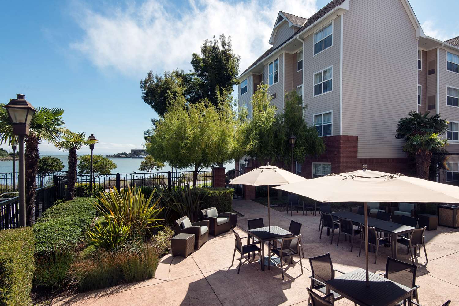 Sonesta Es Suites San Francisco Airport Oyster Point Waterfront 56/57