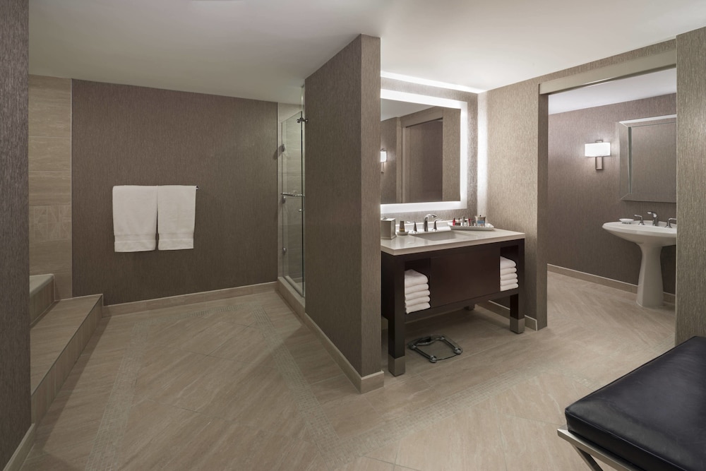 Marriott Eaton Centre Toronto 8/38