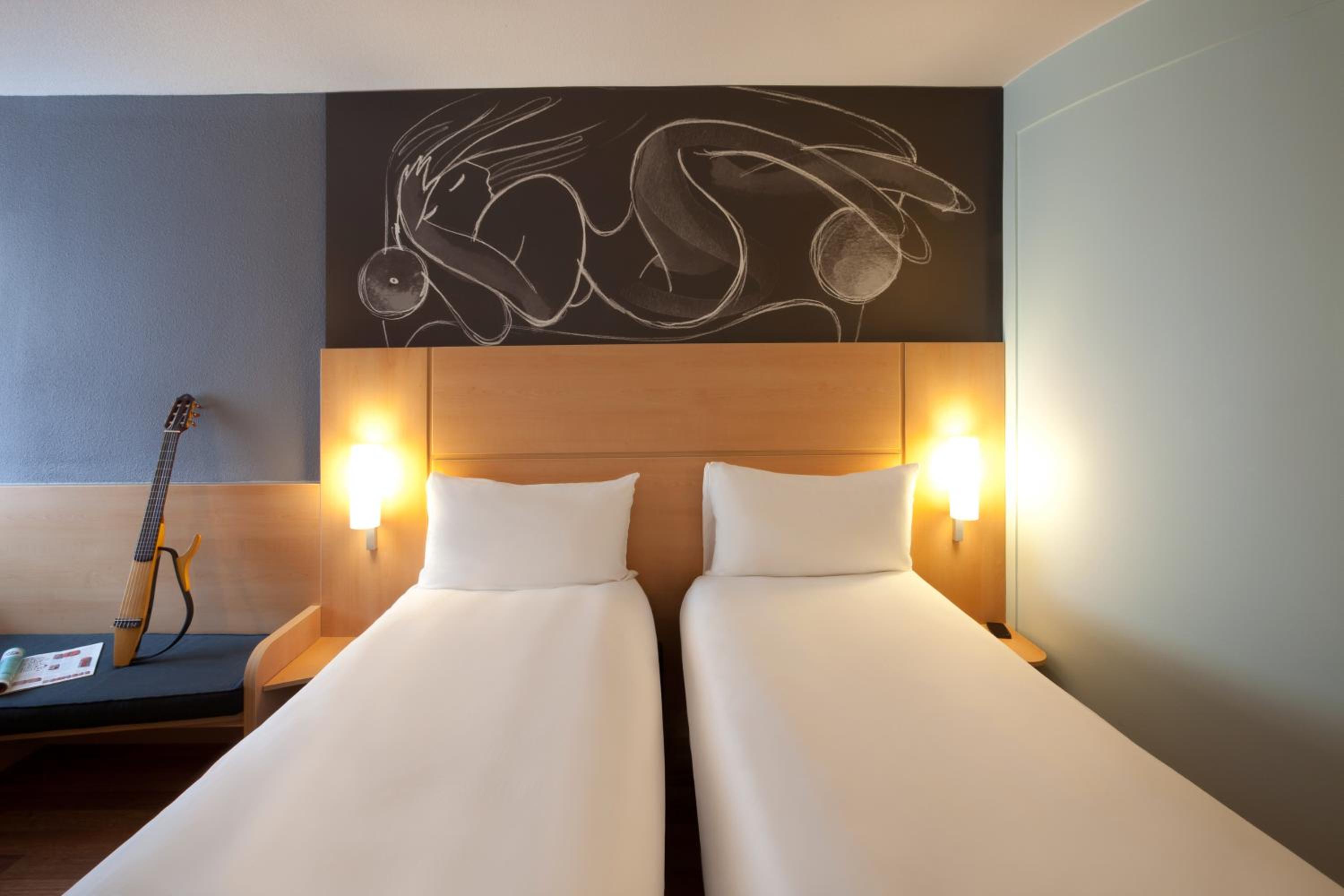 غرفة بسريرين منفصلين، Ibis Brighton City Centre Station 6/10