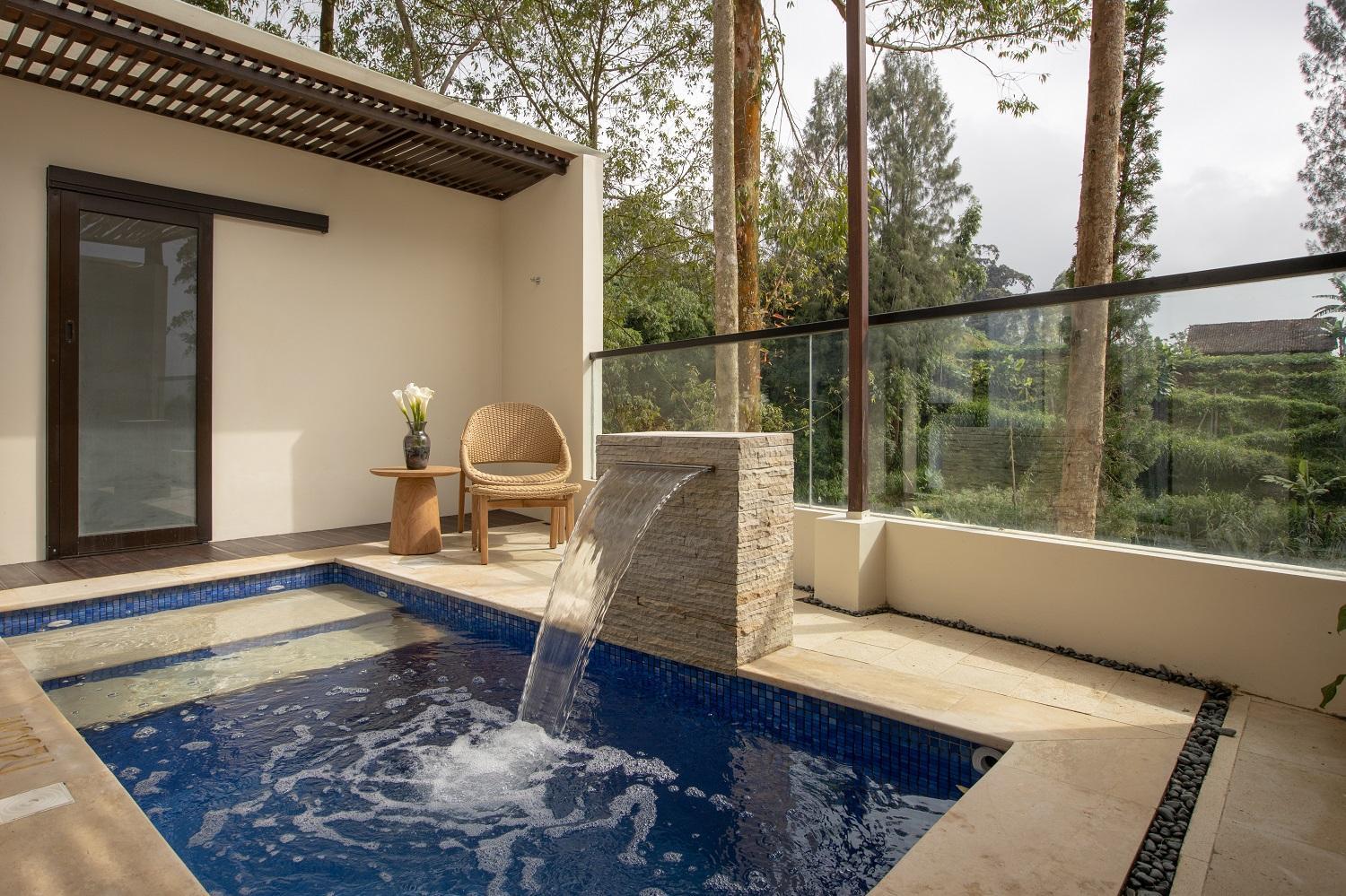 Sunsetfalls Gardens and Resort 20/50