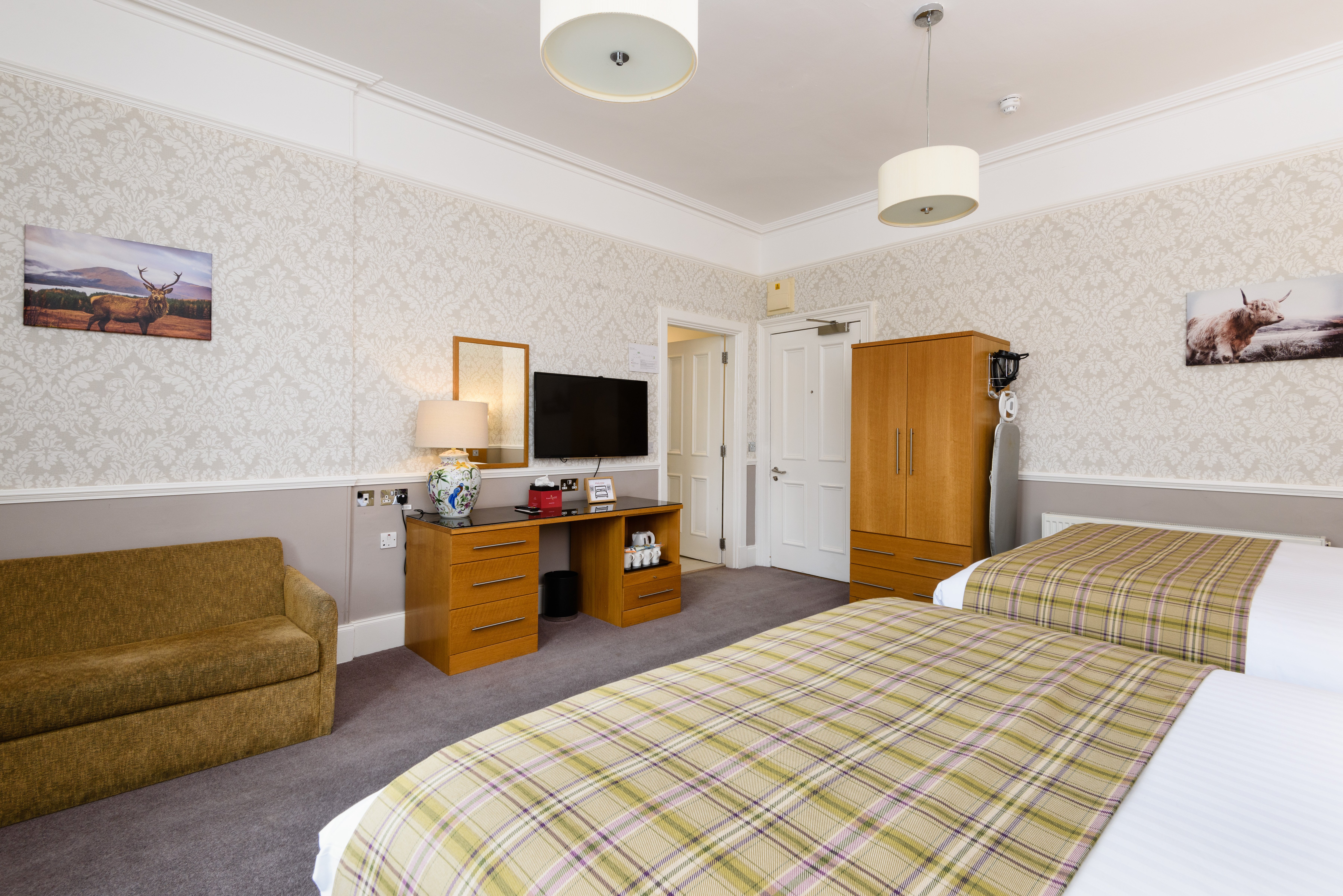 Fishers Hotel 11/50