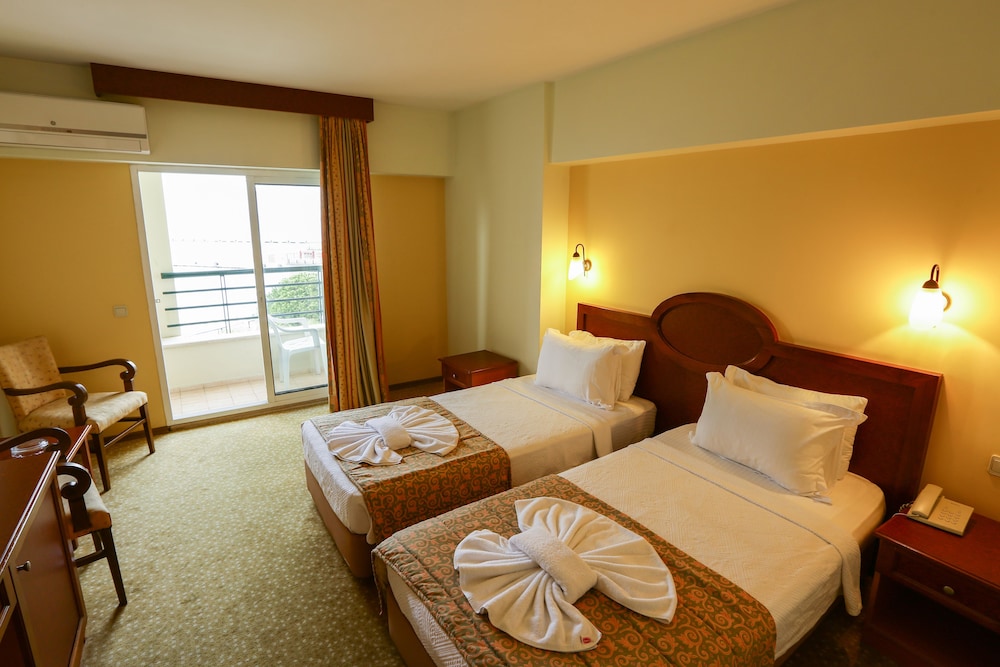 Kayhanbey Hotel 27/67