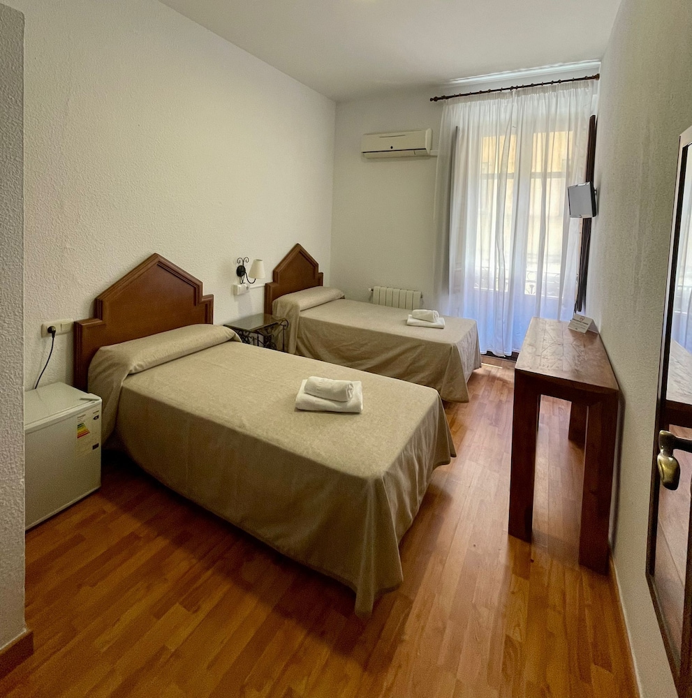 Arteaga Hostal & Baños Árabes Elvira 13/50