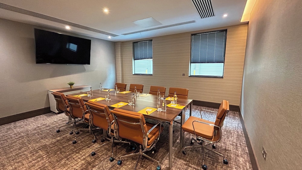 Crowne Plaza London - Kingston 36/50