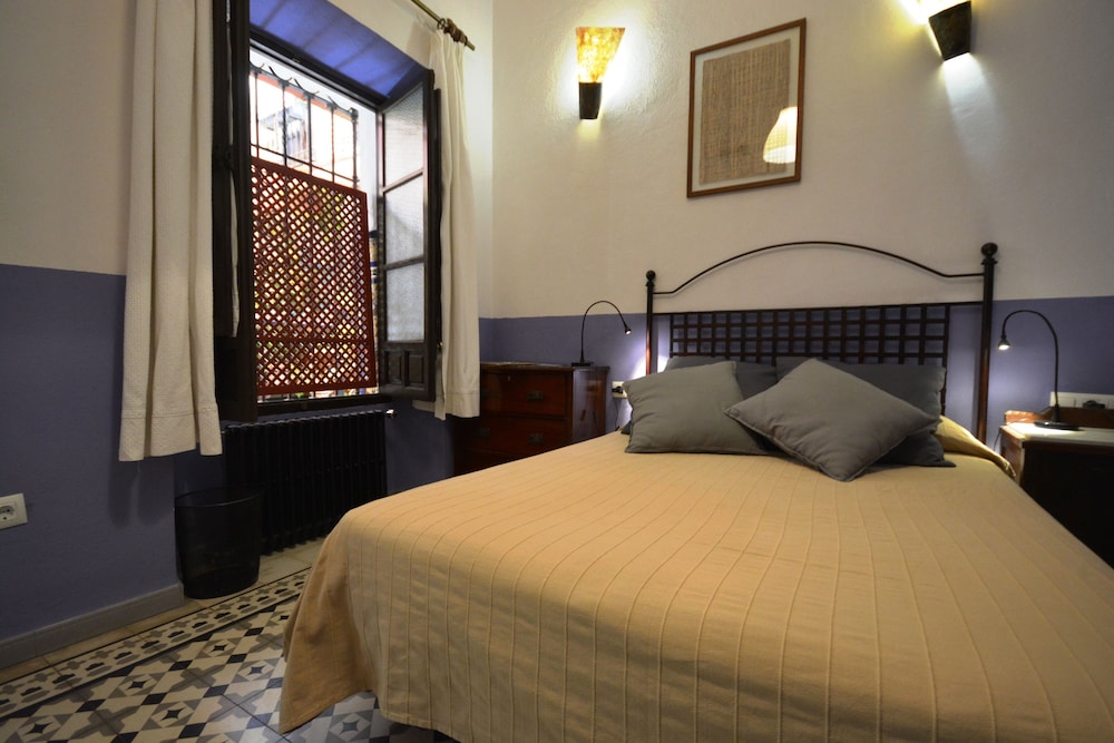 ECONOMY, DOUBLE BED