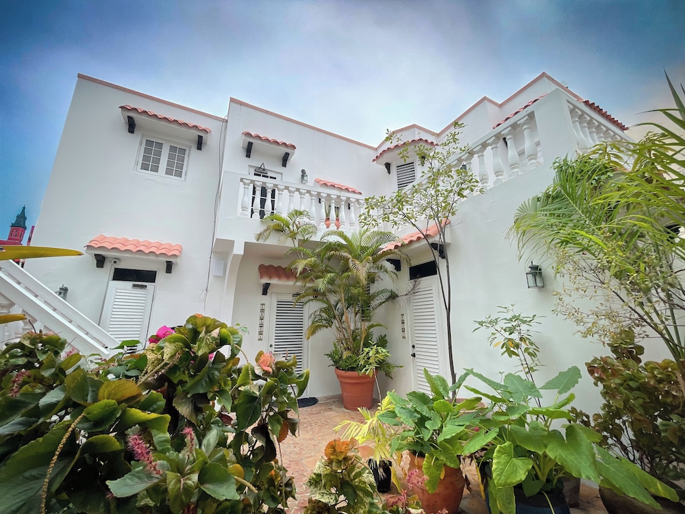 At Wind Chimes Boutique Hotel 5/77