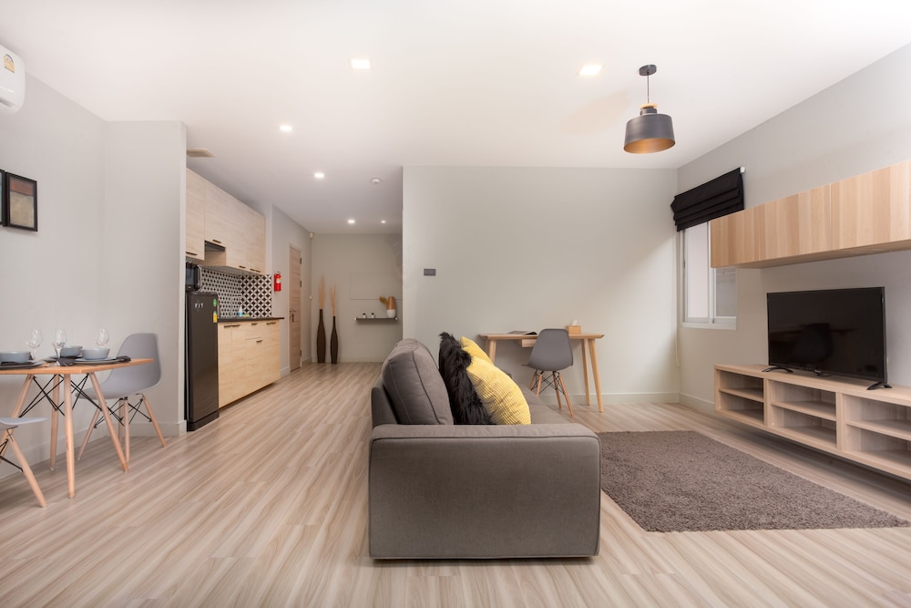 Studio 365 Serviced Apartment 53/69