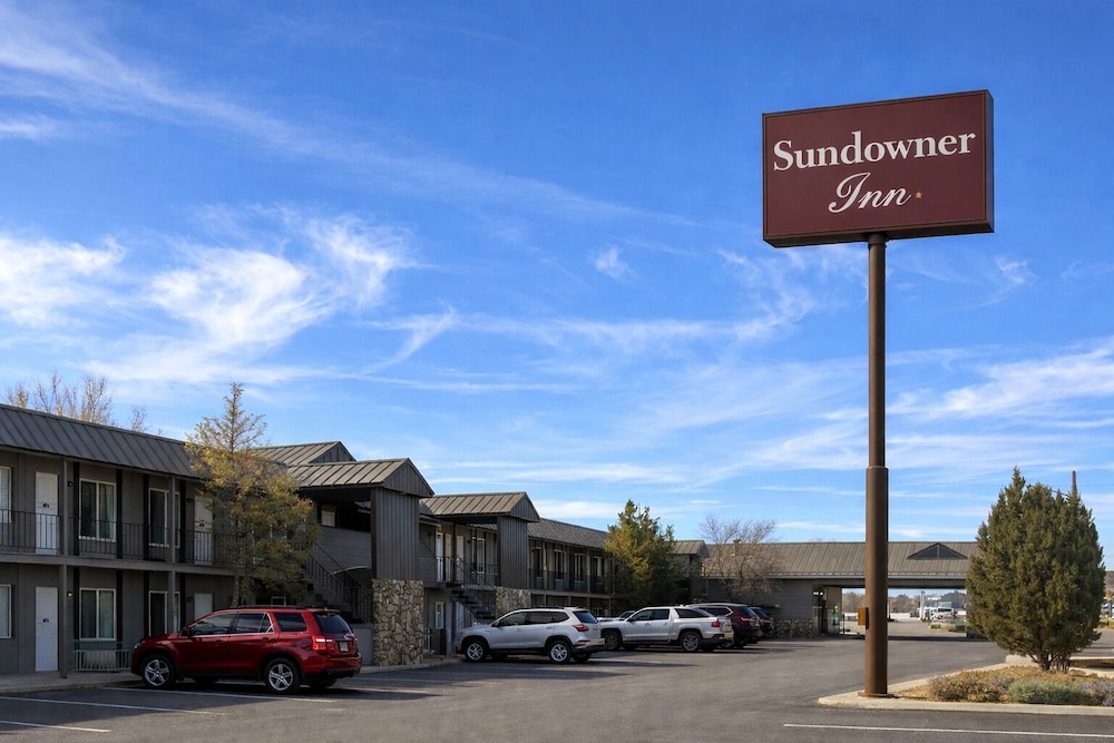 Sundowner Inn Forsyth I 94 49/62