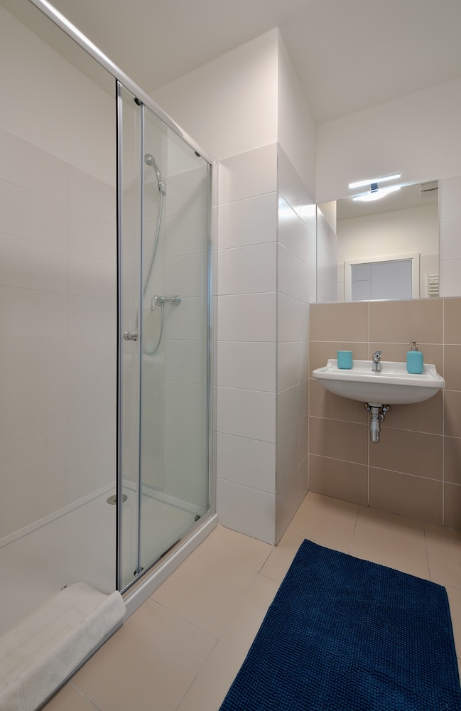 Apollis Business & Budget By Ambiente 36/40