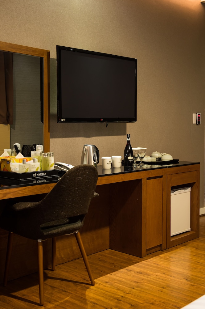 Jeonju Pungnam Family Hotel 38/50