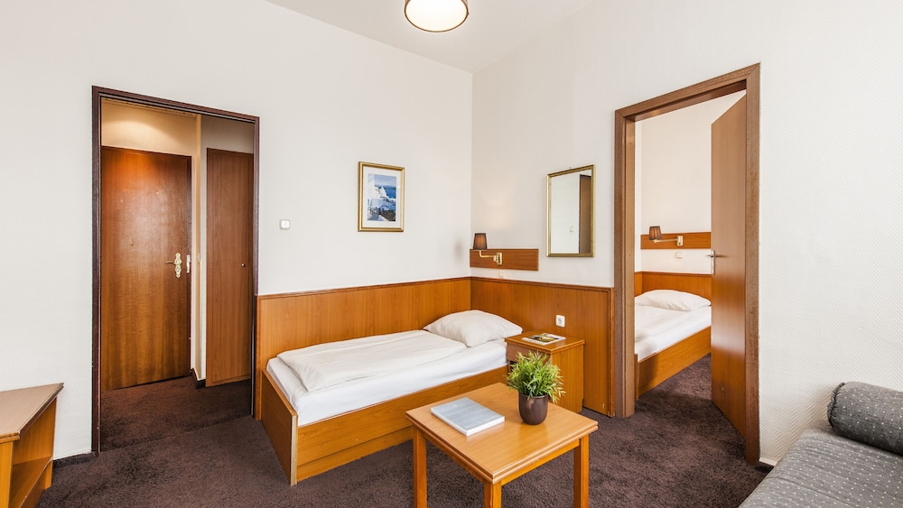 Ringhotel Jensen 25/65