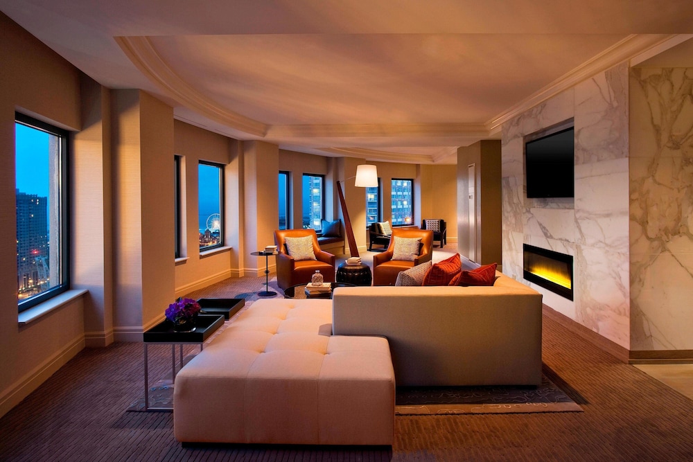 Sheraton Grand Chicago Riverwalk 35/62