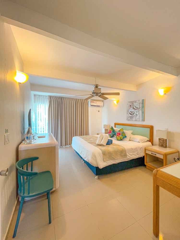 Hotel Cocoplum Beach 47/73