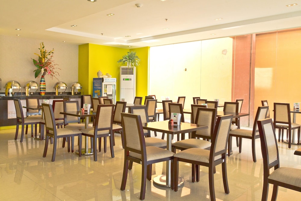 Canberry Hotel 40/49