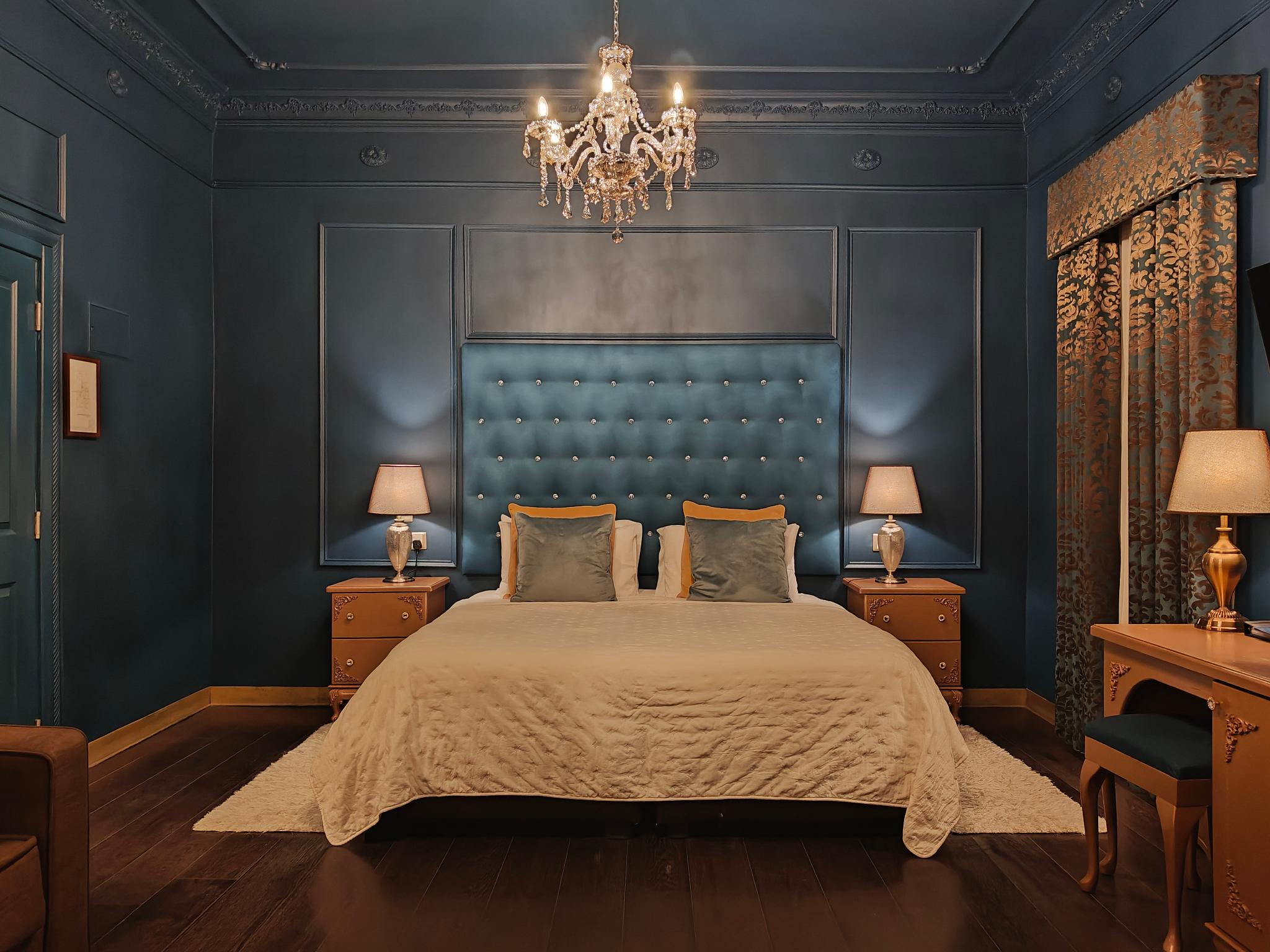 Julina Boutique Living 12/43