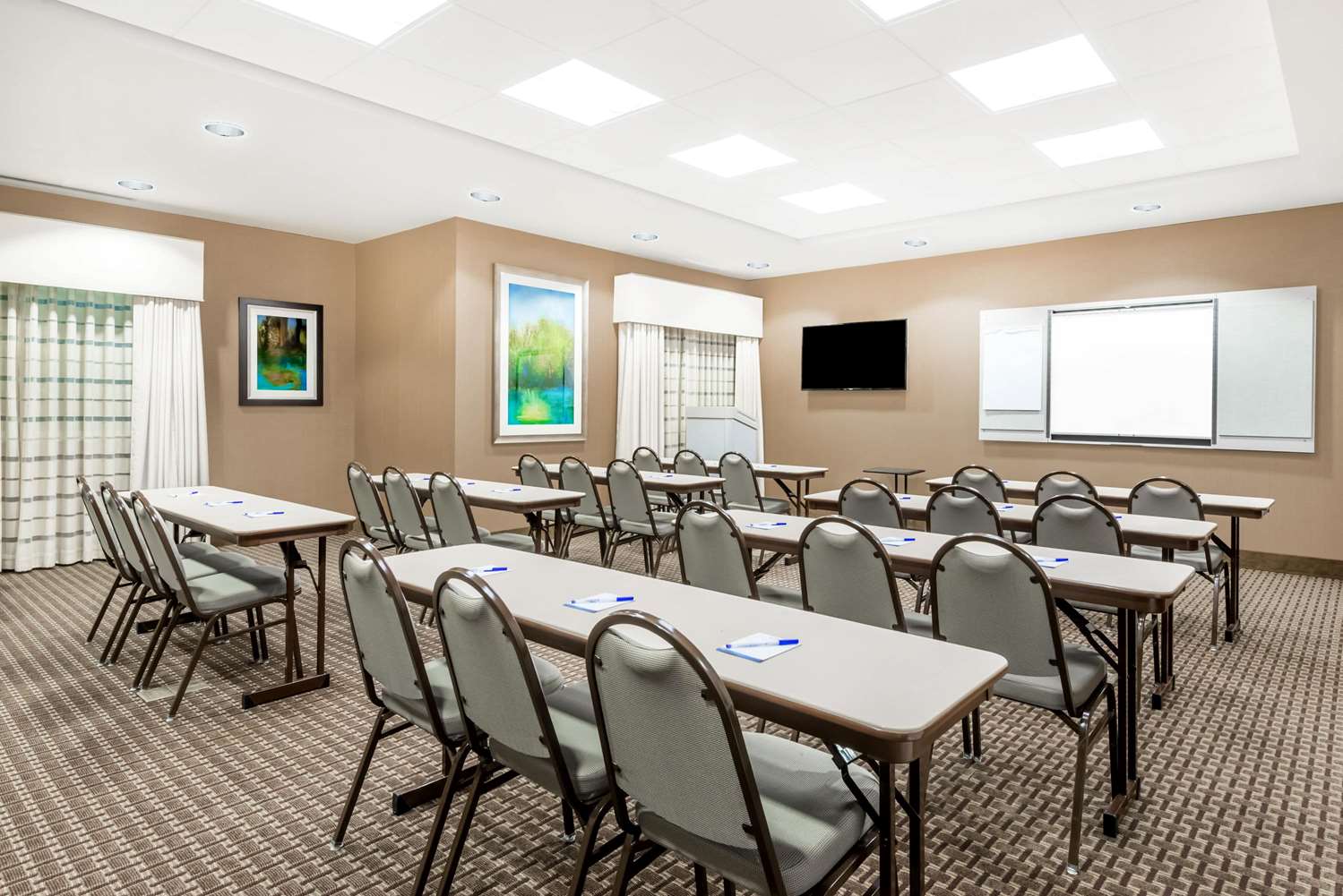 Baymont by Wyndham Erie 32/36